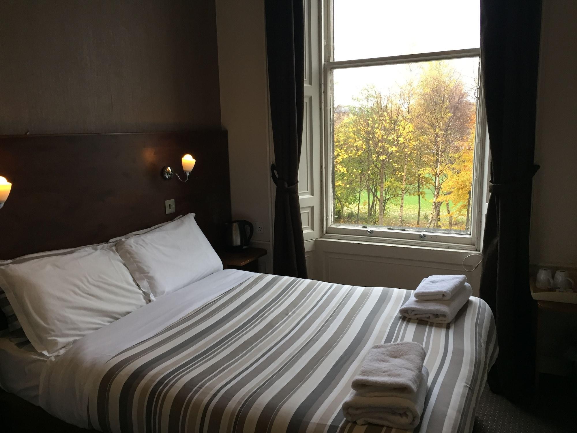 Edinburgh House Hotel Esterno foto