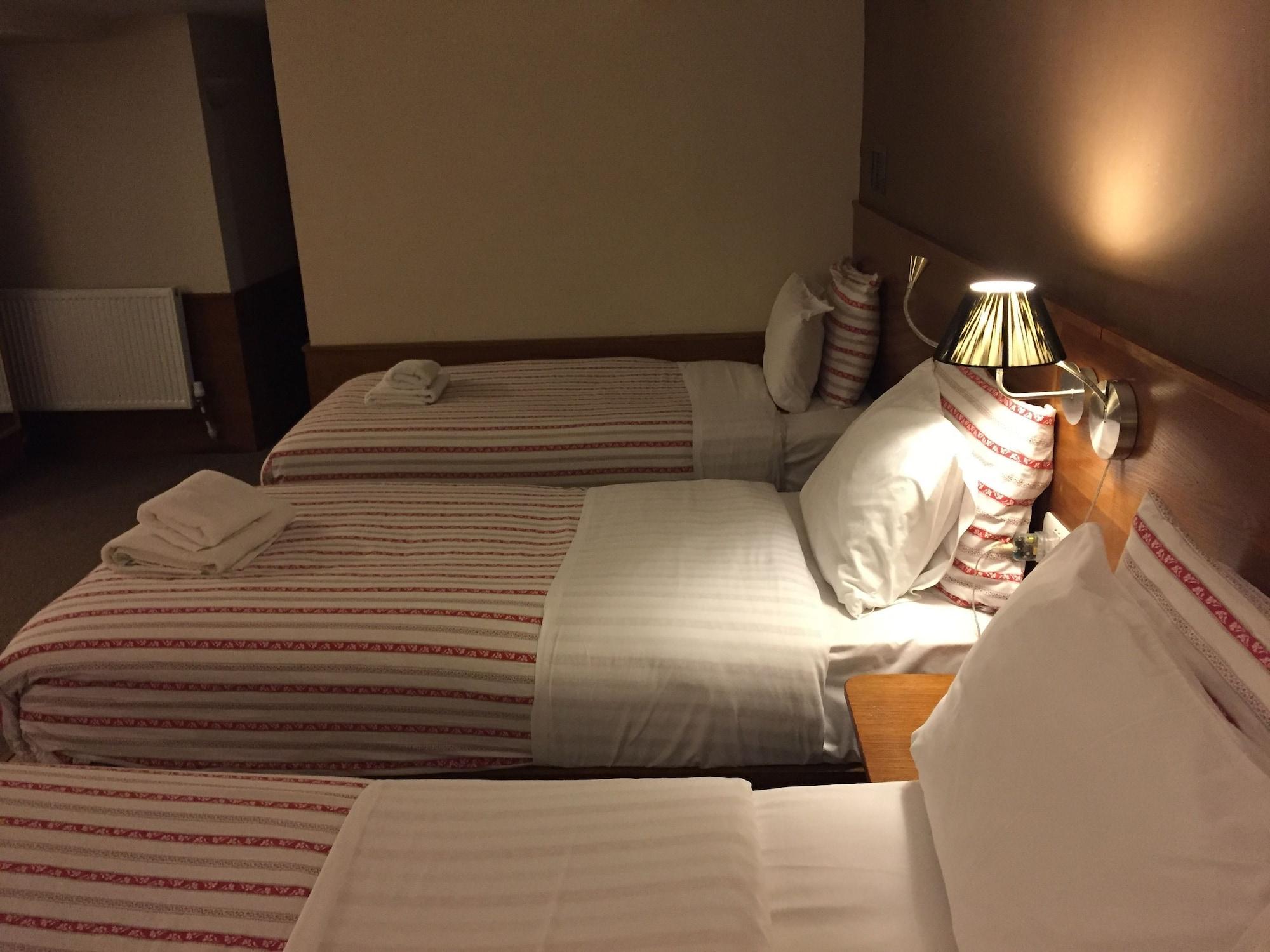 Edinburgh House Hotel Esterno foto